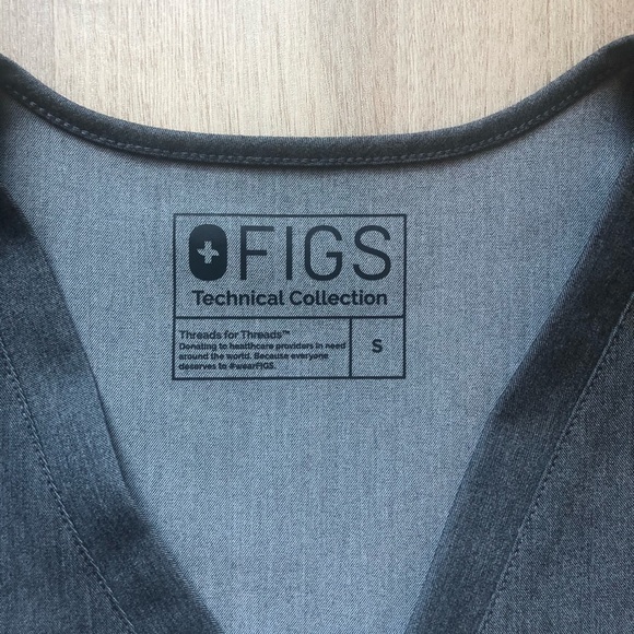 Fish Scrub Set. Graphite. Small. Jogger - Picture 3 of 7